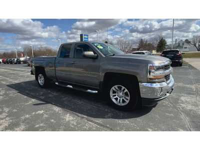 2017 Chevrolet 1500 Ext Cab, $20995. Photo 2
