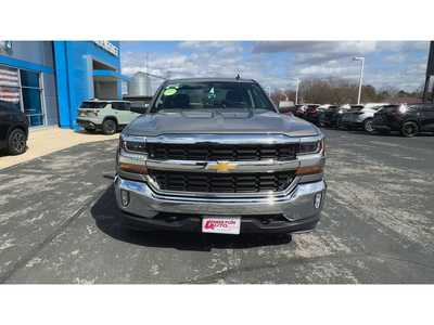 2017 Chevrolet 1500 Ext Cab, $20995. Photo 3