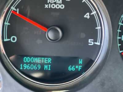 2013 Chevrolet 1500 Crew Cab, $21995. Photo 12