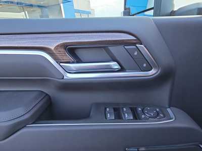 2025 Chevrolet 3500 Crew Cab, $61925. Photo 10