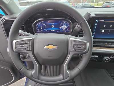 2025 Chevrolet 3500 Crew Cab, $62790. Photo 12