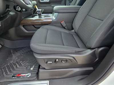 2025 Chevrolet 1500 Crew Cab, $59560. Photo 12
