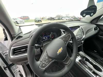 2024 Chevrolet Equinox, $32495. Photo 10