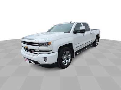 2017 Chevrolet 1500 Crew Cab, $28995. Photo 4