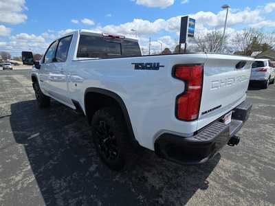 2025 Chevrolet 3500 Crew Cab, $72980. Photo 5