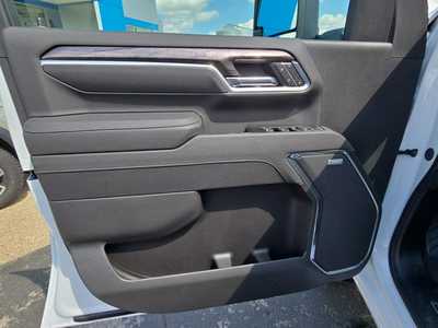 2025 Chevrolet 3500 Crew Cab, $72980. Photo 9