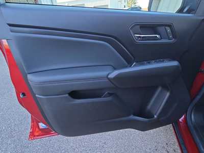 2025 Chevrolet Colorado Crew Cab, $40860. Photo 9