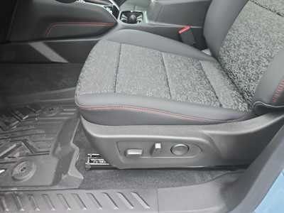 2025 Chevrolet Colorado Crew Cab, $44715. Photo 11