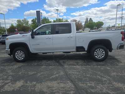 2025 Chevrolet 3500 Crew Cab, $62125. Photo 6