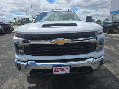 2025 Chevrolet 3500 Crew Cab, $62125. Photo 8