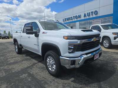 2025 Chevrolet 3500 Crew Cab, $62125. Photo 1