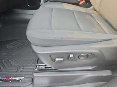 2025 Chevrolet 1500 Crew Cab, $52570. Photo 11