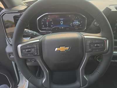 2025 Chevrolet 1500 Crew Cab, $52570. Photo 12