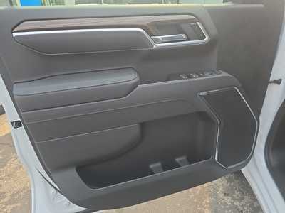 2025 Chevrolet 1500 Crew Cab, $52570. Photo 9