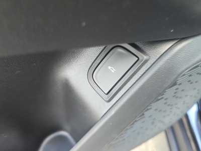 2026 Chevrolet Equinox, $34785. Photo 11