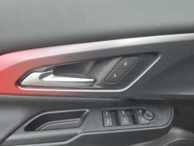 2025 Chevrolet Equinox, $44390. Photo 10