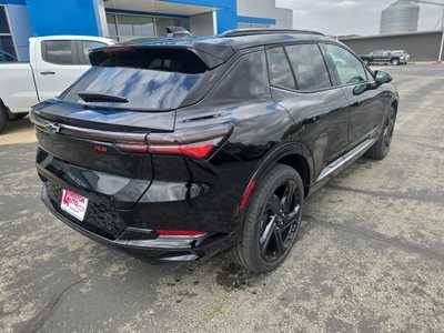 2025 Chevrolet Equinox, $44390. Photo 3