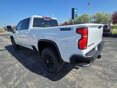 2025 Chevrolet 3500 Crew Cab, $70095. Photo 5