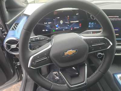 2025 Chevrolet Equinox, $42890. Photo 12
