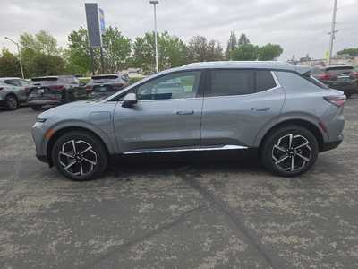 2025 Chevrolet Equinox, $42890. Photo 6