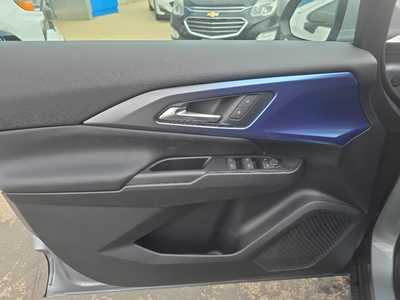 2025 Chevrolet Equinox, $42890. Photo 9