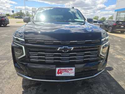 2025 Chevrolet Suburban, $93730. Photo 8