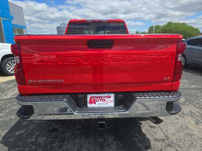 2025 Chevrolet 3500 Crew Cab, $62125. Photo 4