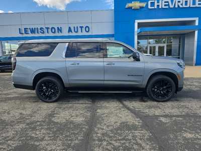 2025 Chevrolet Suburban, $84540. Photo 2