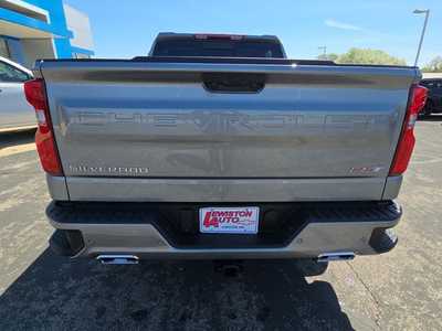 2025 Chevrolet 1500 Crew Cab, $57580. Photo 4