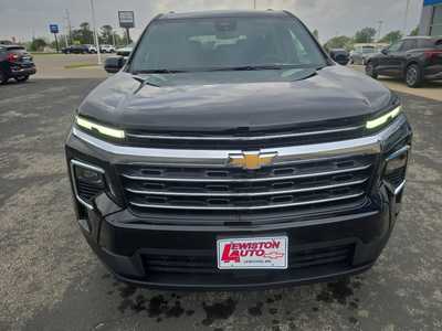 2025 Chevrolet Traverse, $46045. Photo 8
