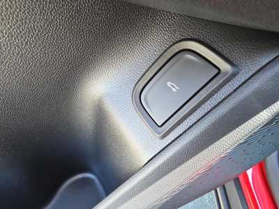 2025 Chevrolet Equinox, $34925. Photo 11