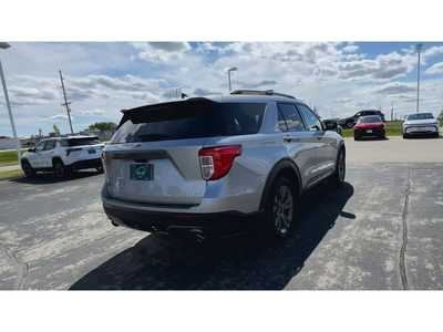 2021 Ford Explorer, $28995. Photo 8