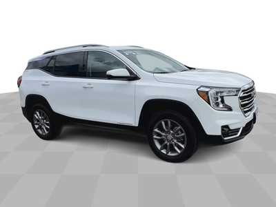 2024 GMC Terrain, $30995. Photo 2