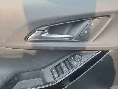 2026 Chevrolet Equinox, $33795. Photo 10