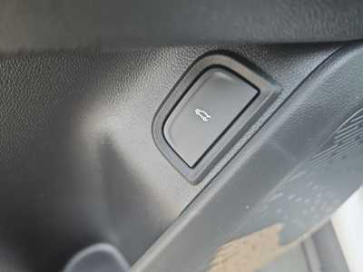 2026 Chevrolet Equinox, $33795. Photo 11
