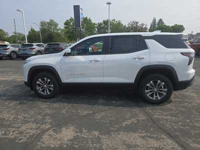 2026 Chevrolet Equinox, $33795. Photo 6