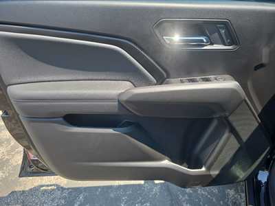 2025 Chevrolet Colorado Crew Cab, $38795. Photo 9