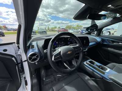 2024 Chevrolet Equinox, $31995. Photo 10