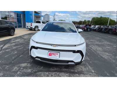 2024 Chevrolet Equinox, $31995. Photo 3