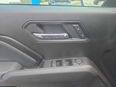 2025 Chevrolet Colorado Crew Cab, $39290. Photo 10