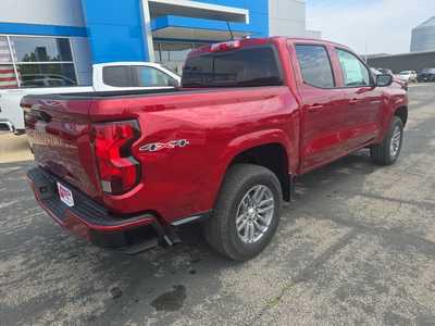 2025 Chevrolet Colorado Crew Cab, $39290. Photo 3