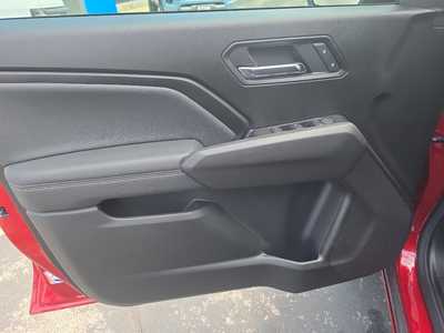 2025 Chevrolet Colorado Crew Cab, $39290. Photo 9