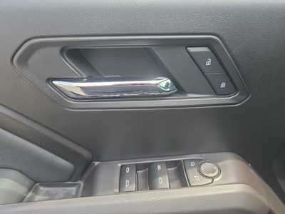 2025 Chevrolet Colorado Crew Cab, $39190. Photo 10