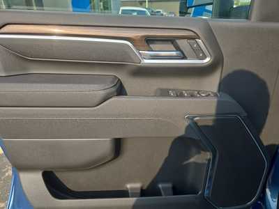 2025 Chevrolet 3500 Crew Cab, $64730. Photo 9