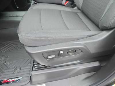 2025 Chevrolet 1500 Crew Cab, $53570. Photo 11