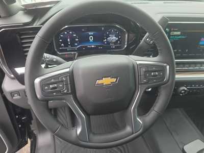 2025 Chevrolet 1500 Crew Cab, $53570. Photo 12