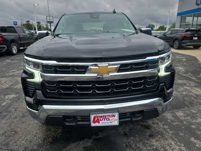 2025 Chevrolet 1500 Crew Cab, $53570. Photo 8