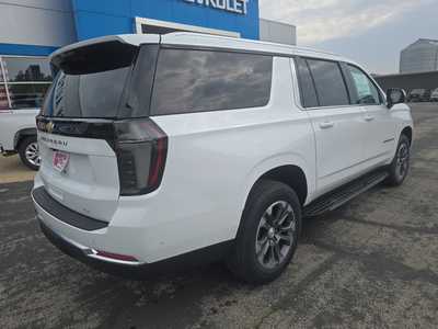 2025 Chevrolet Suburban, $72380. Photo 3