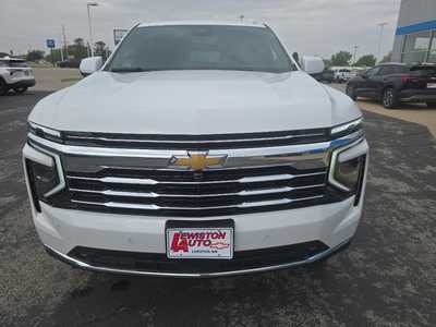 2025 Chevrolet Suburban, $72380. Photo 8