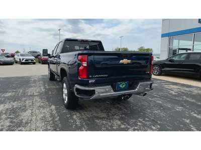 2022 Chevrolet 3500 Crew Cab, $49995. Photo 7